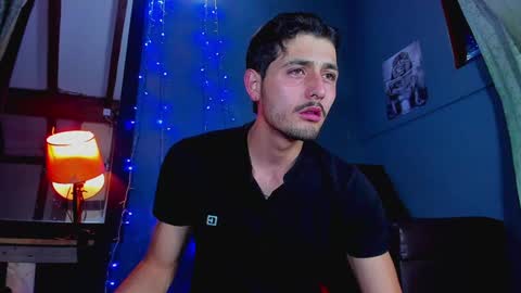 alejo_323__ online show from February 8, 2025, 3:52 am