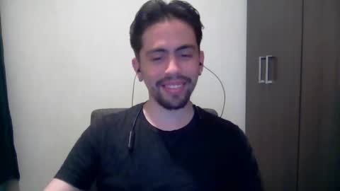 alejo_shy online show from December 8, 2024, 8:41 am
