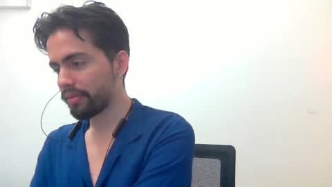 alejo_shy online show from February 5, 2025, 3:55 am