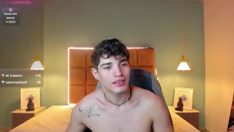 ALejoo Saenz online show from October 31, 2025, 1:39 am