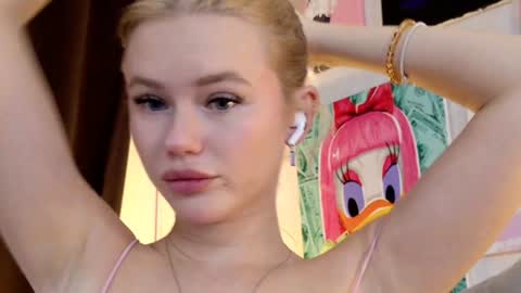 Lexi online show from December 14, 2024, 10:24 am