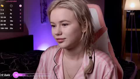 Lexi online show from March 5, 2025, 4:13 am