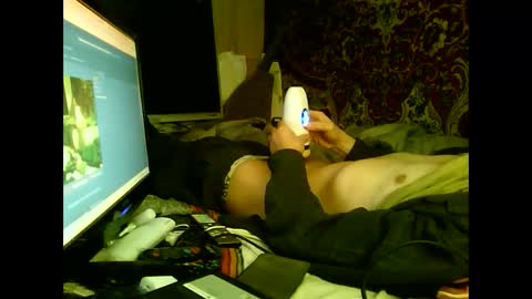 alekss4 online show from February 18, 2025, 1:11 pm