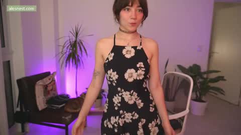 Ale online show from October 19, 2025, 12:00 am