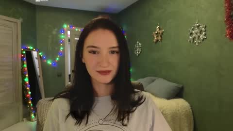 Snapshot of alena_navi chatting on December 7, 2024, 4:36 pm Alena online show from December 7, 2024, 4:36 pm