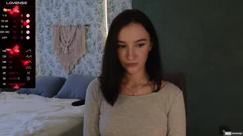 Snapshot of alena_navi chatting on February 7, 2025, 10:50 am Alena online show from February 7, 2025, 10:50 am