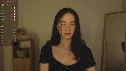 Alena online show from June 11, 2026, 9:46 pm