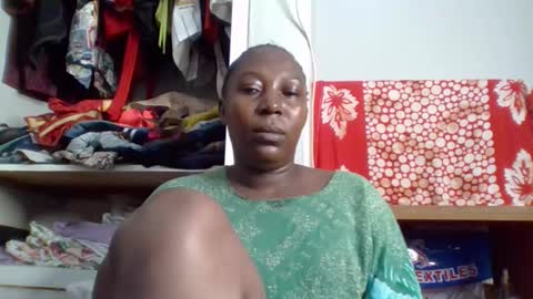 Noreen Kennth and Emilly online show from November 2, 2025, 6:49 am