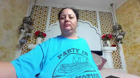 alesha_arabian_ online show from December 16, 2025, 5:34 am