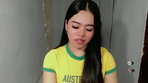 alesha_vibe_me online show from September 16, 2025, 4:35 am