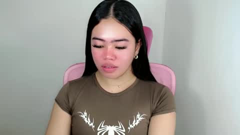 alesha_vibe_me online show from May 19, 2026, 1:33 am
