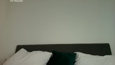 alesia02 online show from March 25, 2026, 1:00 am