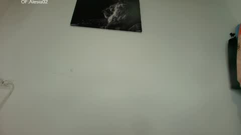 alesia02 online show from April 4, 2026, 4:33 am