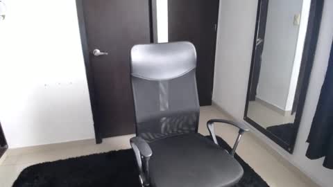 aleska666 online show from February 22, 2025, 3:25 pm