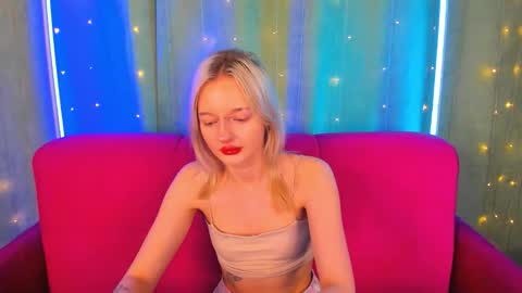 alessakiss online show from March 8, 2026, 2:04 am