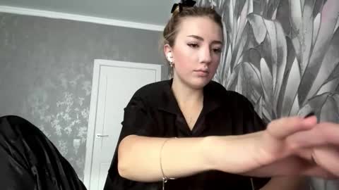 Betty online show from November 17, 2025, 9:04 am