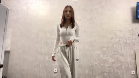 Snapshot of alessandralogalbo chatting on February 5, 2026, 12:32 pm Emma online show from February 5, 2026, 12:32 pm