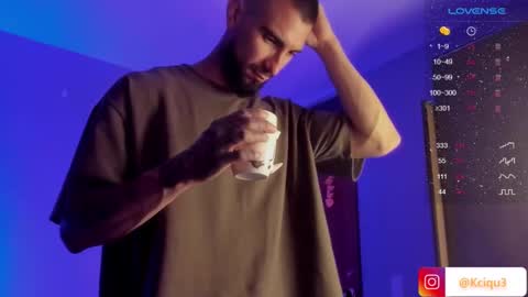 Kciqu3  Independent model online show from January 18, 2025, 9:45 am