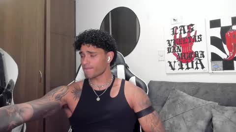 Alessandro Vanni online show from February 9, 2026, 3:32 am