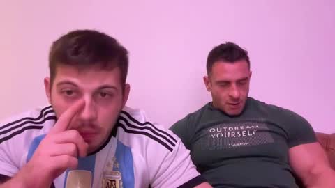 Alessandrobuilder online show from December 17, 2024, 11:27 pm