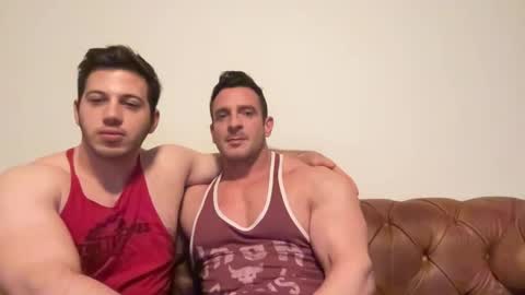 Alessandrobuilder online show from February 8, 2025, 11:45 pm