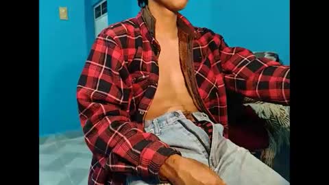 alessandrodmv online show from October 3, 2025, 6:54 am