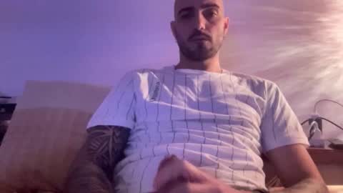 alessandromori91 online show from February 20, 2026, 9:37 pm