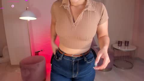 ALESSA ROMERO  online show from March 2, 2025, 1:58 am