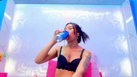 Alessia Clarky online show from April 22, 2026, 4:15 am