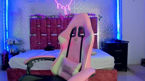 Alessia online show from February 5, 2025, 8:35 pm