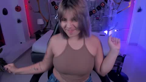 Alessia online show from October 30, 2025, 4:47 am