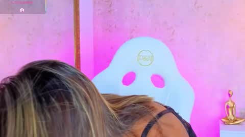 Alessia online show from November 13, 2025, 2:54 am