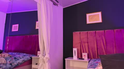 Alessia  online show from April 21, 2026, 1:42 am