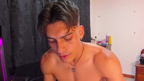 alessio Vale online show from March 22, 2026, 2:48 am