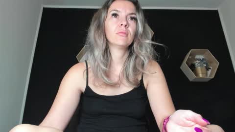 alesys69 online show from October 12, 2025, 9:25 pm