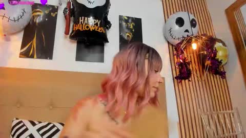Snapshot of alesziarose chatting on October 14, 2025, 7:25 pm Aleszia online show from October 14, 2025, 7:25 pm