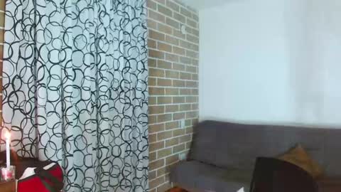 Snapshot of aleviz chatting on February 20, 2026, 5:04 am aleviz online show from February 20, 2026, 5:04 am