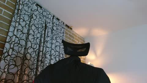 Snapshot of aleviz chatting on March 3, 2026, 6:30 am aleviz online show from March 3, 2026, 6:30 am