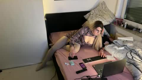 Snapshot of alevsandra87 chatting on January 6, 2025, 10:26 pm Leyla Leg online show from January 6, 2025, 10:26 pm