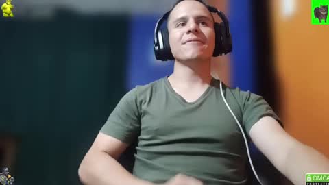 Snapshot of alex0397 chatting on January 13, 2025, 10:03 pm alex0397 online show from January 13, 2025, 10:03 pm