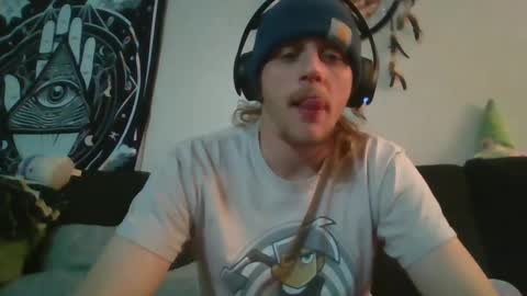 Snapshot of alex69tt chatting on December 12, 2024, 2:11 pm jointlover online show from December 12, 2024, 2:11 pm