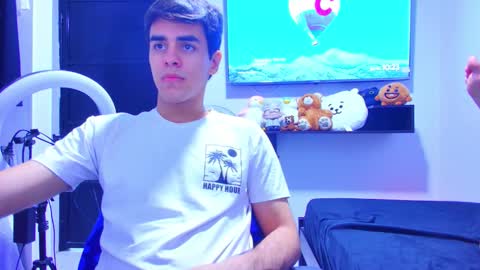 sneider online show from December 14, 2025, 3:23 am