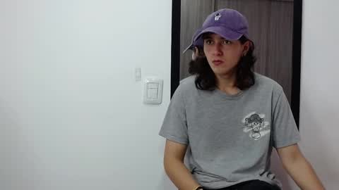 Snapshot of alex_connorr chatting on February 14, 2025, 8:37 pm alex_connorr online show from February 14, 2025, 8:37 pm