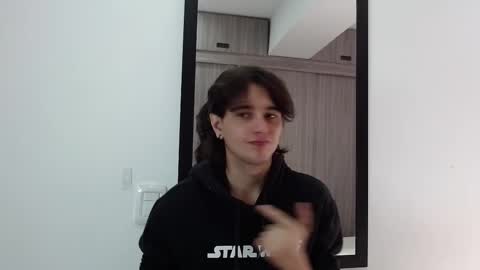 Snapshot of alex_connorr chatting on February 25, 2025, 2:44 pm alex_connorr online show from February 25, 2025, 2:44 pm