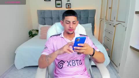 alex online show from February 18, 2025, 12:17 pm