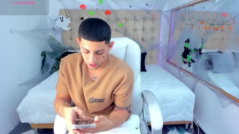 alex online show from October 10, 2025, 12:04 pm