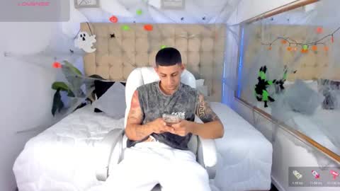 alex online show from October 17, 2025, 12:08 pm