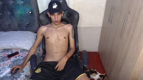 Snapshot of alex_diorrr chatting on January 30, 2025, 6:56 am Alex online show from January 30, 2025, 6:56 am