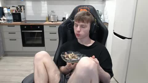 Alex online show from February 9, 2025, 7:41 pm