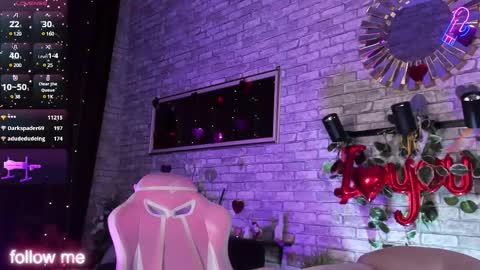 alex_howell online show from March 10, 2025, 11:49 pm